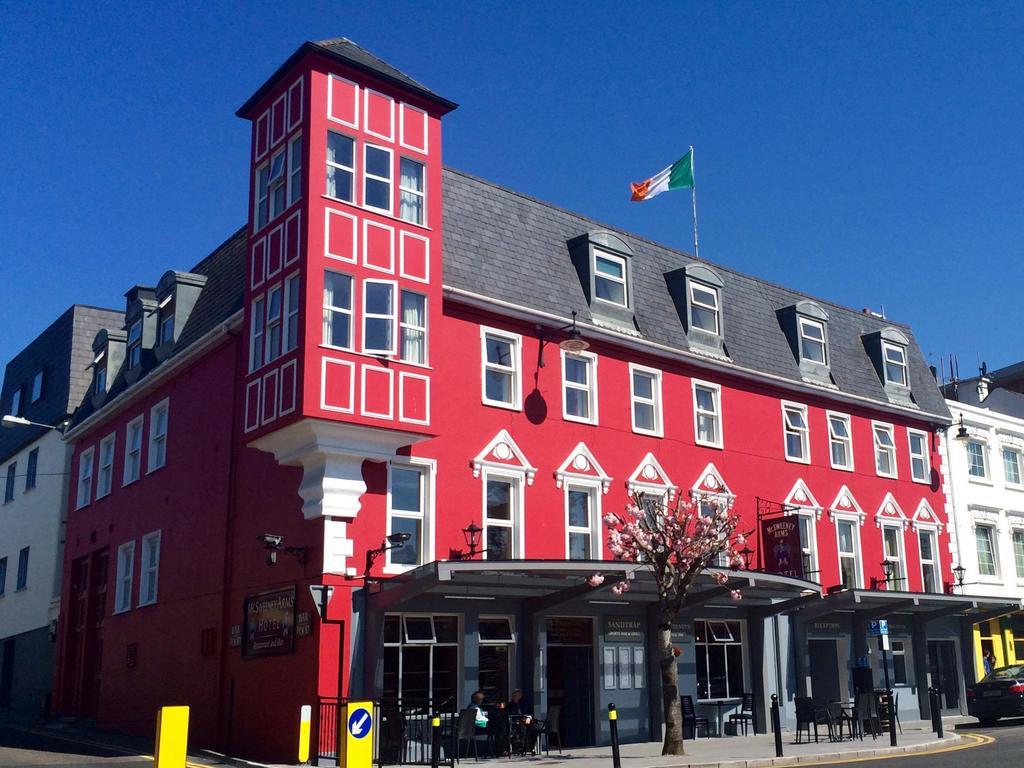 Mcsweeney Arms Hotel Cill Airne Kültér fotó