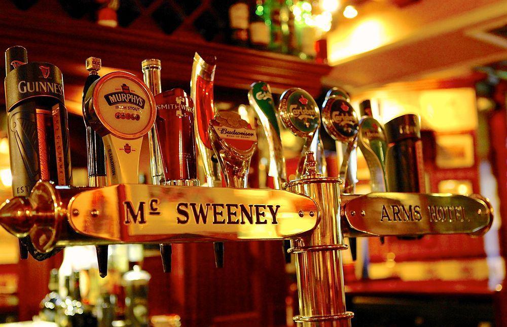 Mcsweeney Arms Hotel Cill Airne Kültér fotó