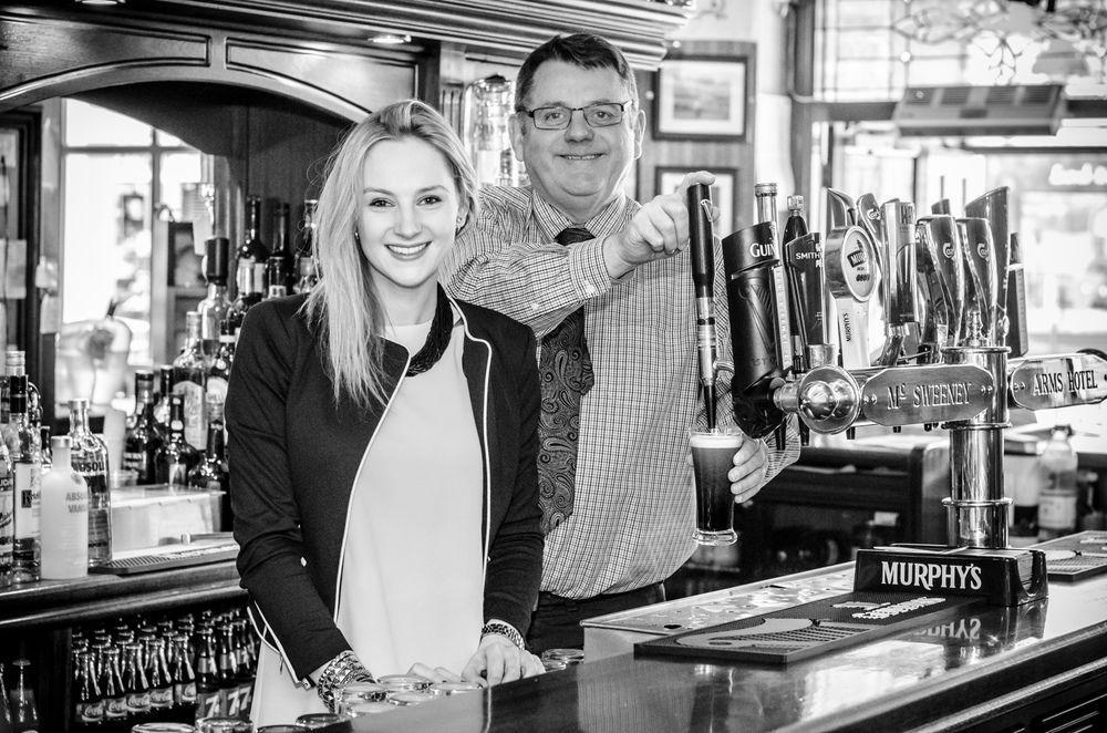 Mcsweeney Arms Hotel Cill Airne Kültér fotó