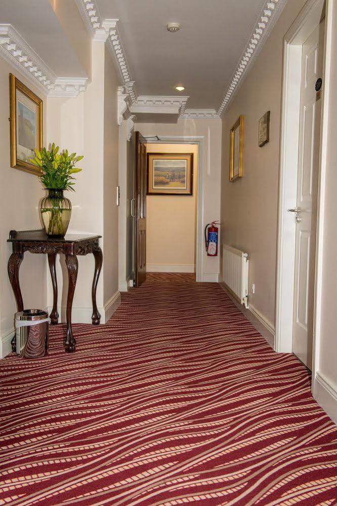 Mcsweeney Arms Hotel Cill Airne Kültér fotó