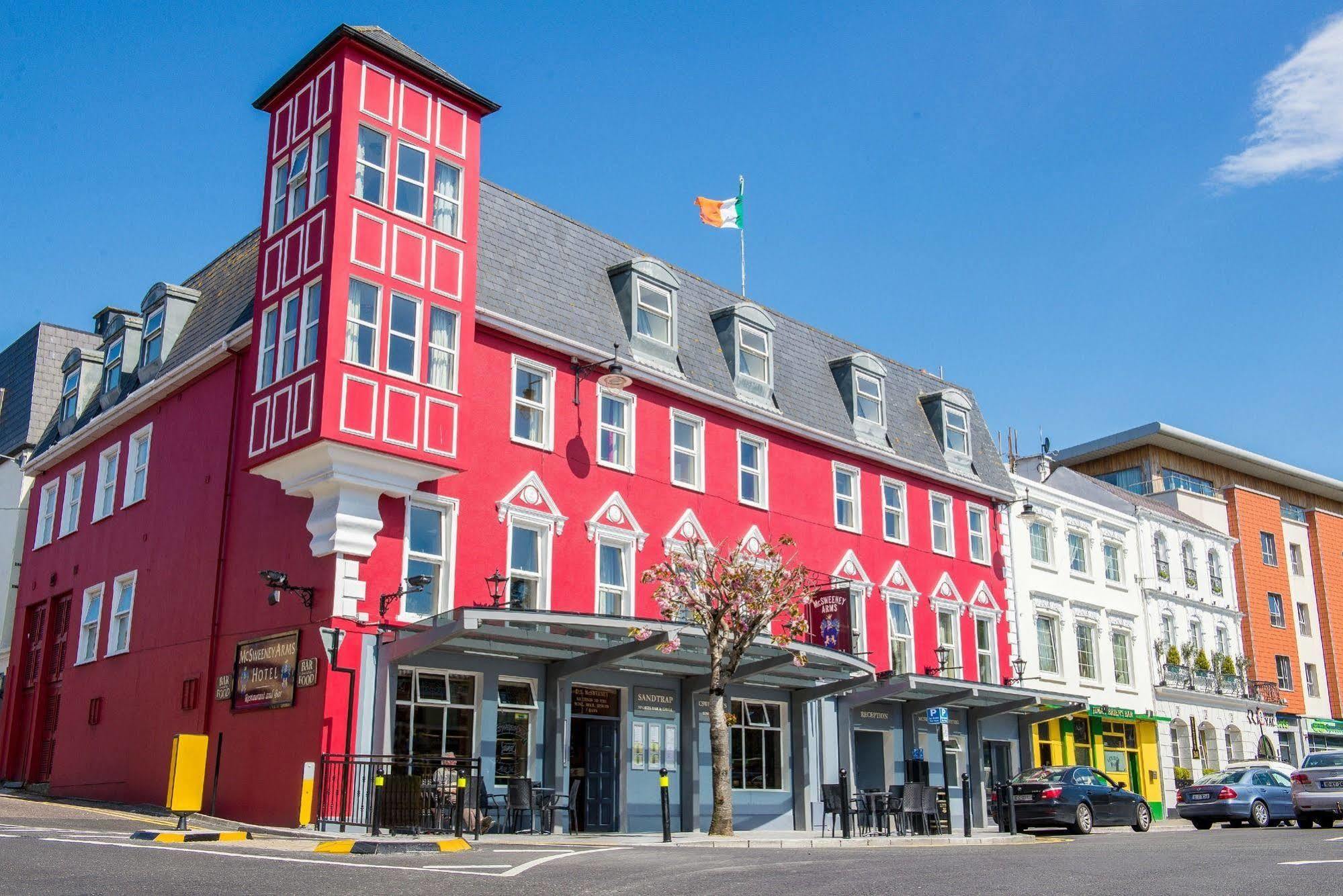 Mcsweeney Arms Hotel Cill Airne Kültér fotó